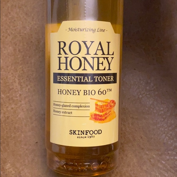 🍯Skinfood Royal Honey Toner🐝 - Picture 2 of 3